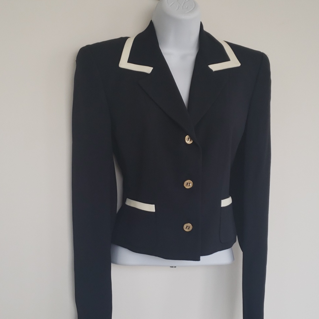 Navy And Ivory Blazer Jacket Ann Taylor Boss Lady Style Size 2